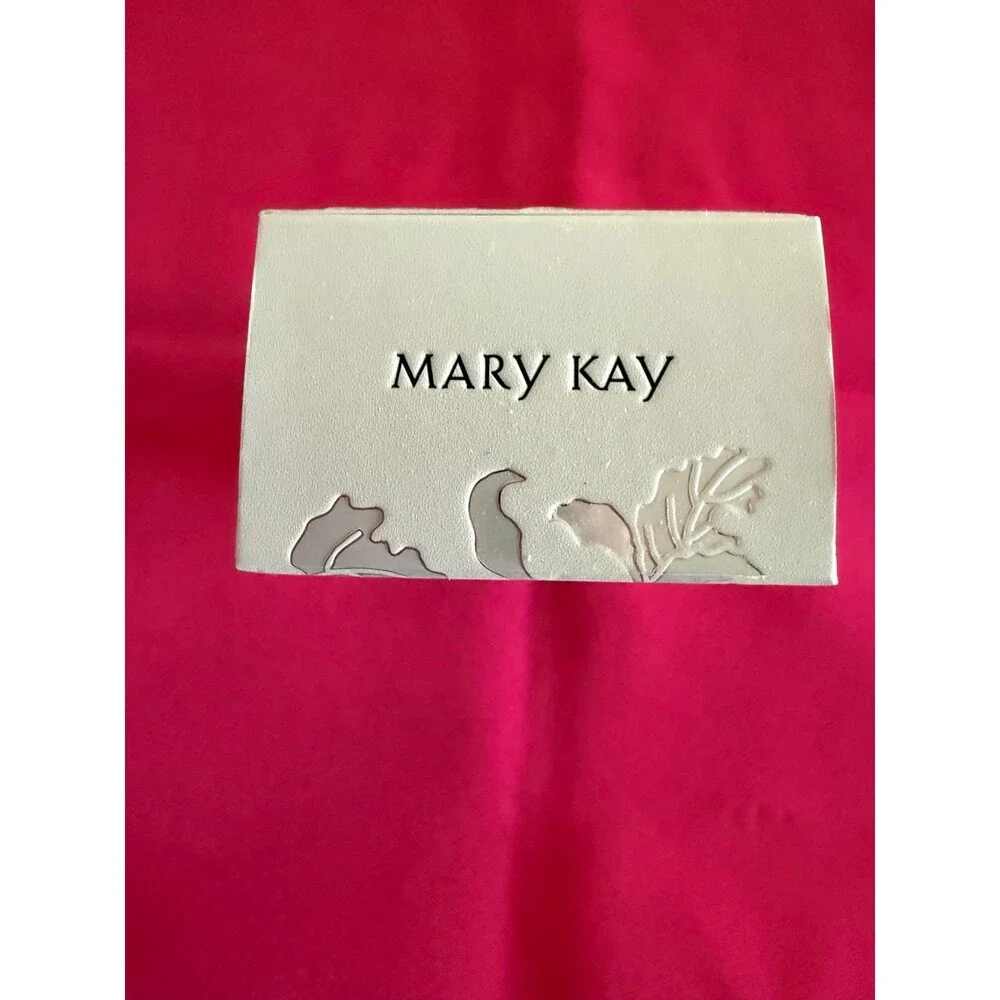 Mary Kay Forever Diamonds Eau de Parfum | New in Box 2 oz FREE SHIPPING - Picture 2 of 6